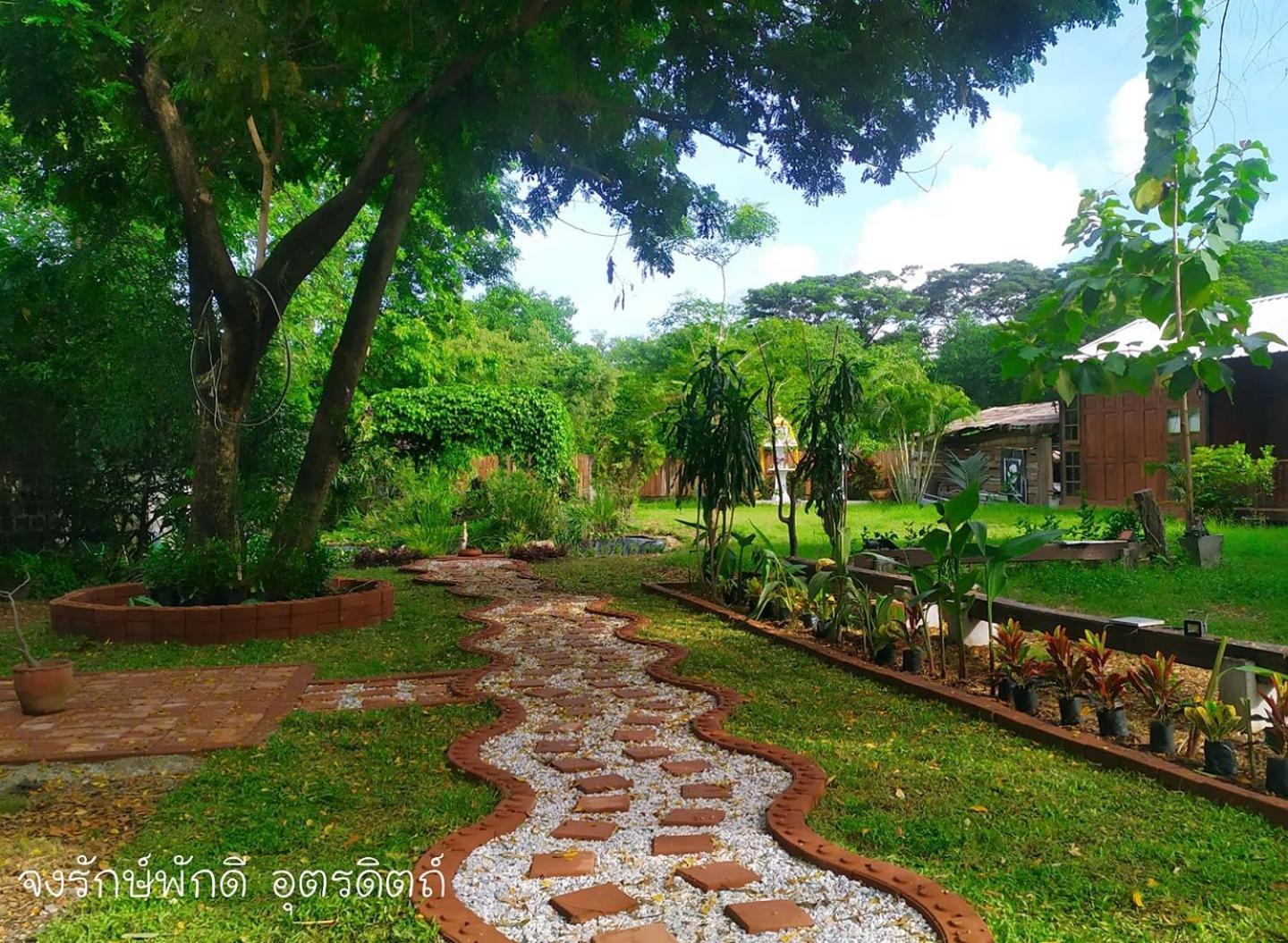 Jong Lux Pak Dee Bed and Breakfast Uttaradit Eksteriør billede